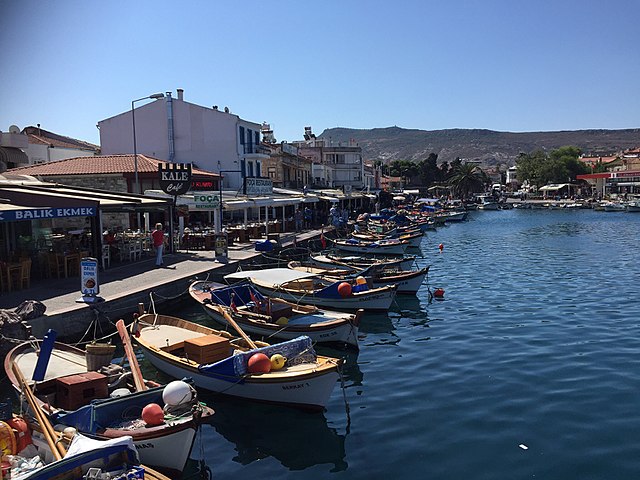 İzmir Eski Foça Limanı