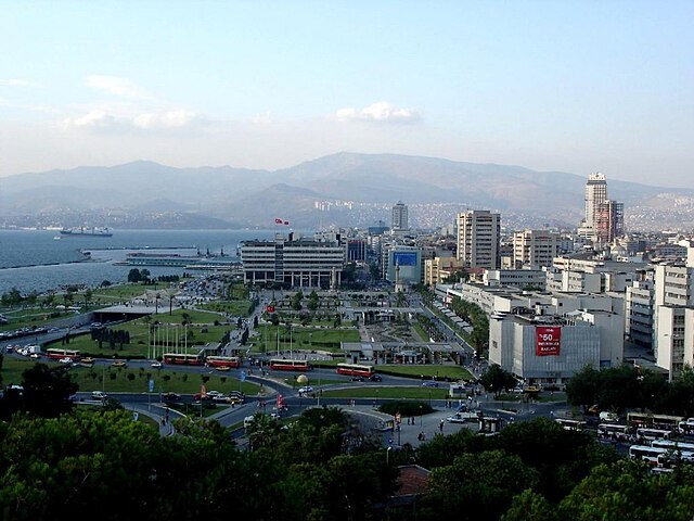 İzmir Konak Meydan