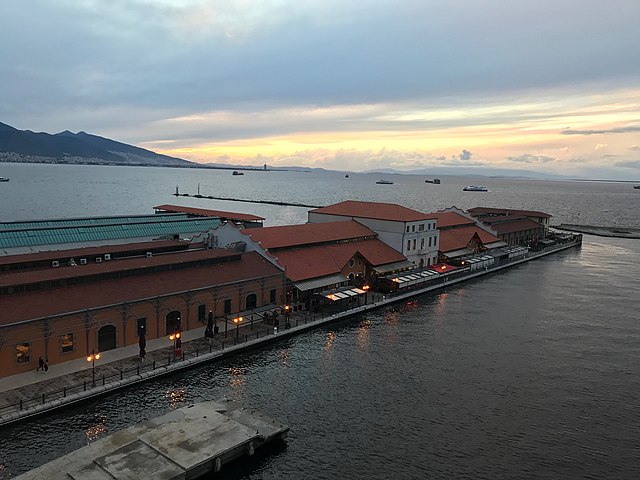 İzmir Konak Pier